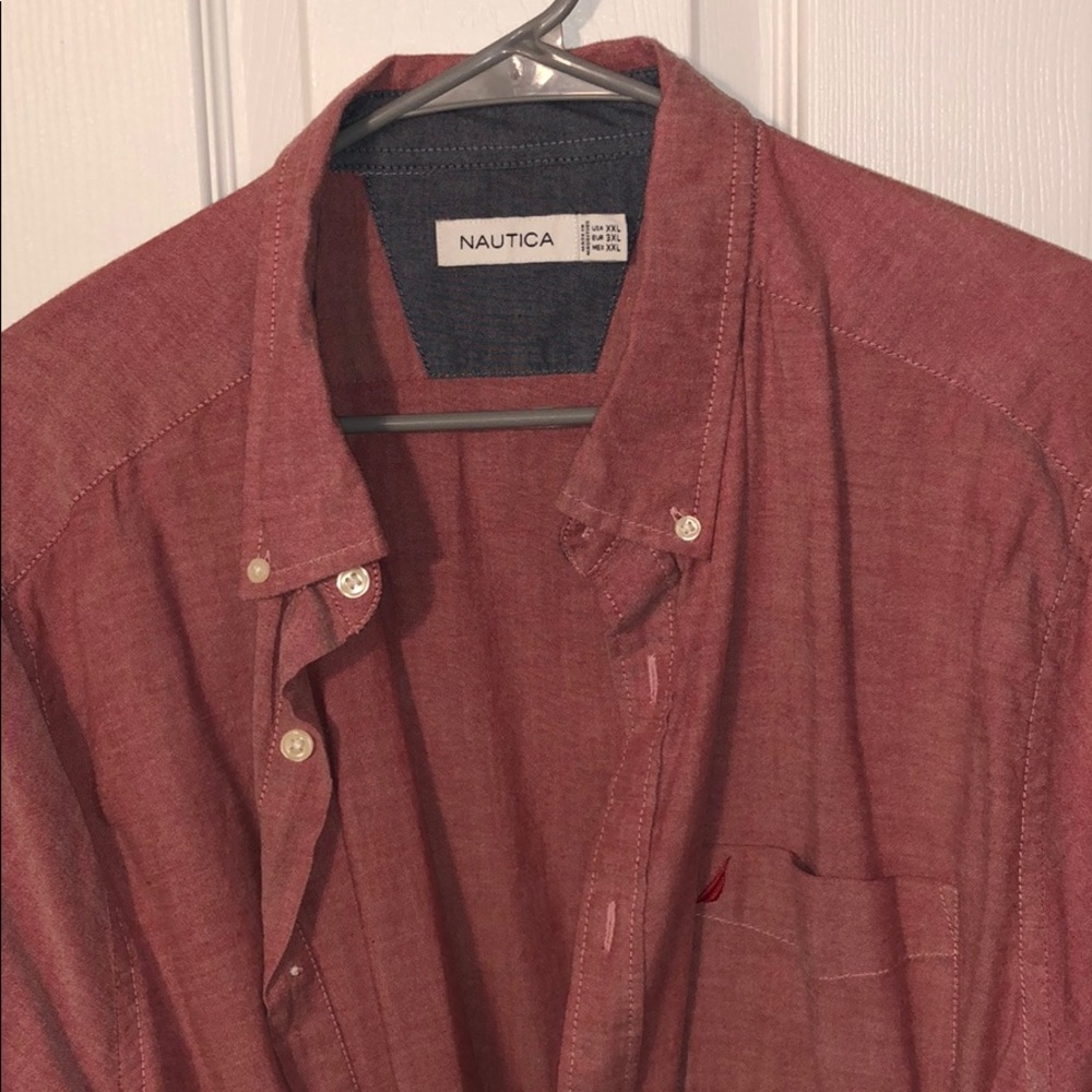 Nautica men’s casual button down shirt.